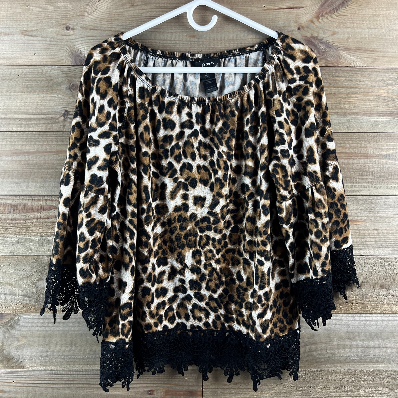 Ali Miles Womens Shirt Leopard Print Crochet Lace Hem 3/4 Sleeve Edgy Size Large
